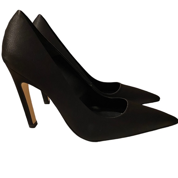 NEW Good American Black Satin Pumps Heels 4” high - Picture 3 of 7